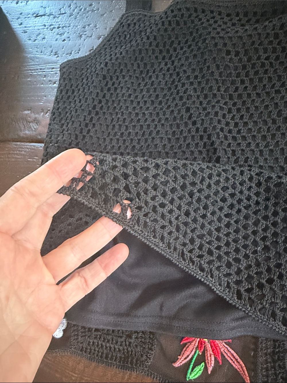Boho Floral Granny Square Crochet Tank Top Black Embroidered Mesh M - Picture 12 of 12